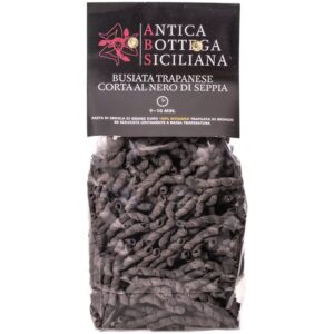 Pâtes artisanales traditionnelles de Sicile à l'encre de seiche dans un sachet de 500g