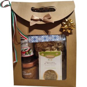 Coffret gourmand avec un assortiment de produits siciliens, sucré et salé