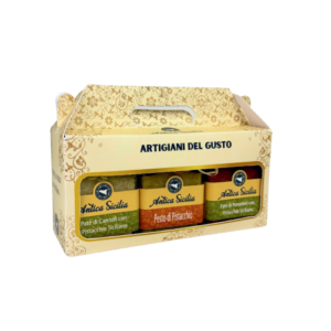 Coffret de trois spécialités à la pistache de Sicile avec pesto de pistache, pâté d'artichauts et pistache, et pâté de tomates séchées et pistache